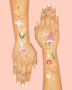 xo, Fetti child applying a fairy tattoo at party, simple step-by-step application