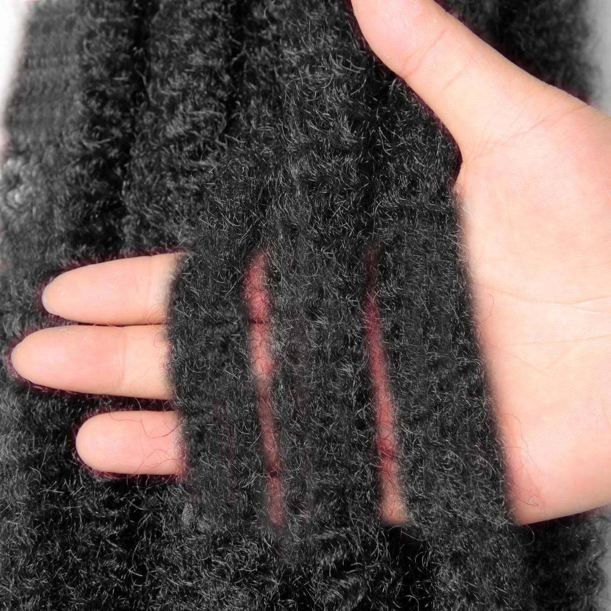 XSASLYET length comparison next to ruler showing 18-inch measurement for styling planning