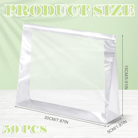 Xuniea zipper closeup highlighting smooth closure and secure containment
