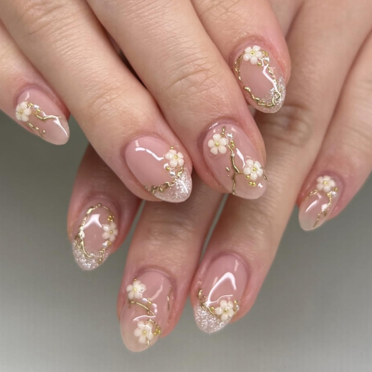 XZMeiLun front packaging showing French gold pearl nails and set contents