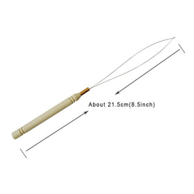 YANTAISIYU tools in use during installation for reduced hair tension