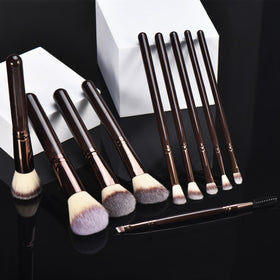 YJ-Anyue brushes styled on vanity for daily routine and elegant organization