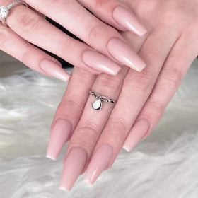 Young Nails in salon setting illustrating low-odor comfortable use