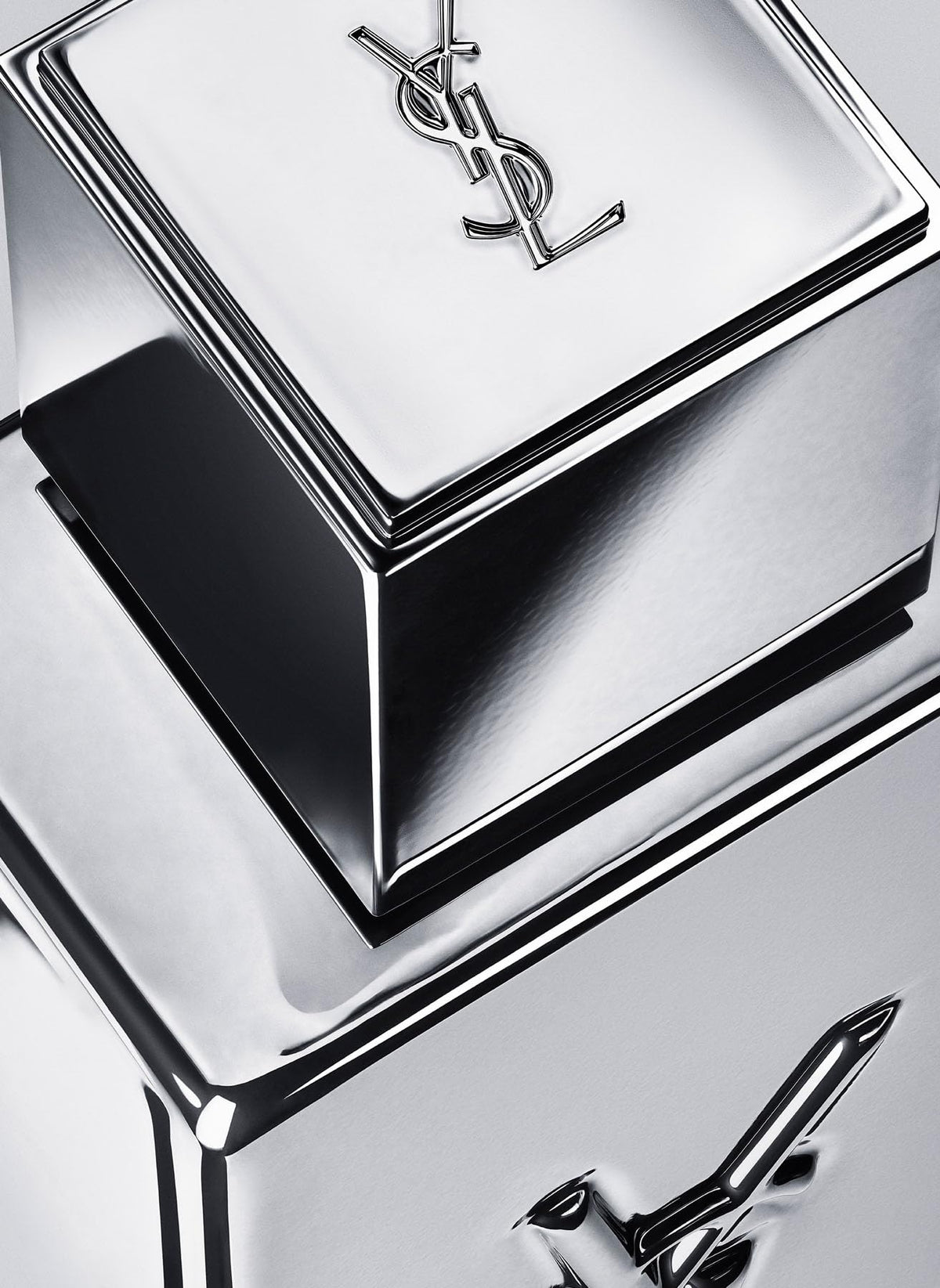 Yves Saint Laurent arranged notes with ginger bergamot and patchouli showing composition clarity