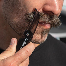 ZEUS comb teeth close up highlights handmade saw-cut smoothness and comfort