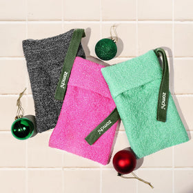 ZOMCHI three exfoliating pouches laid out to show included set